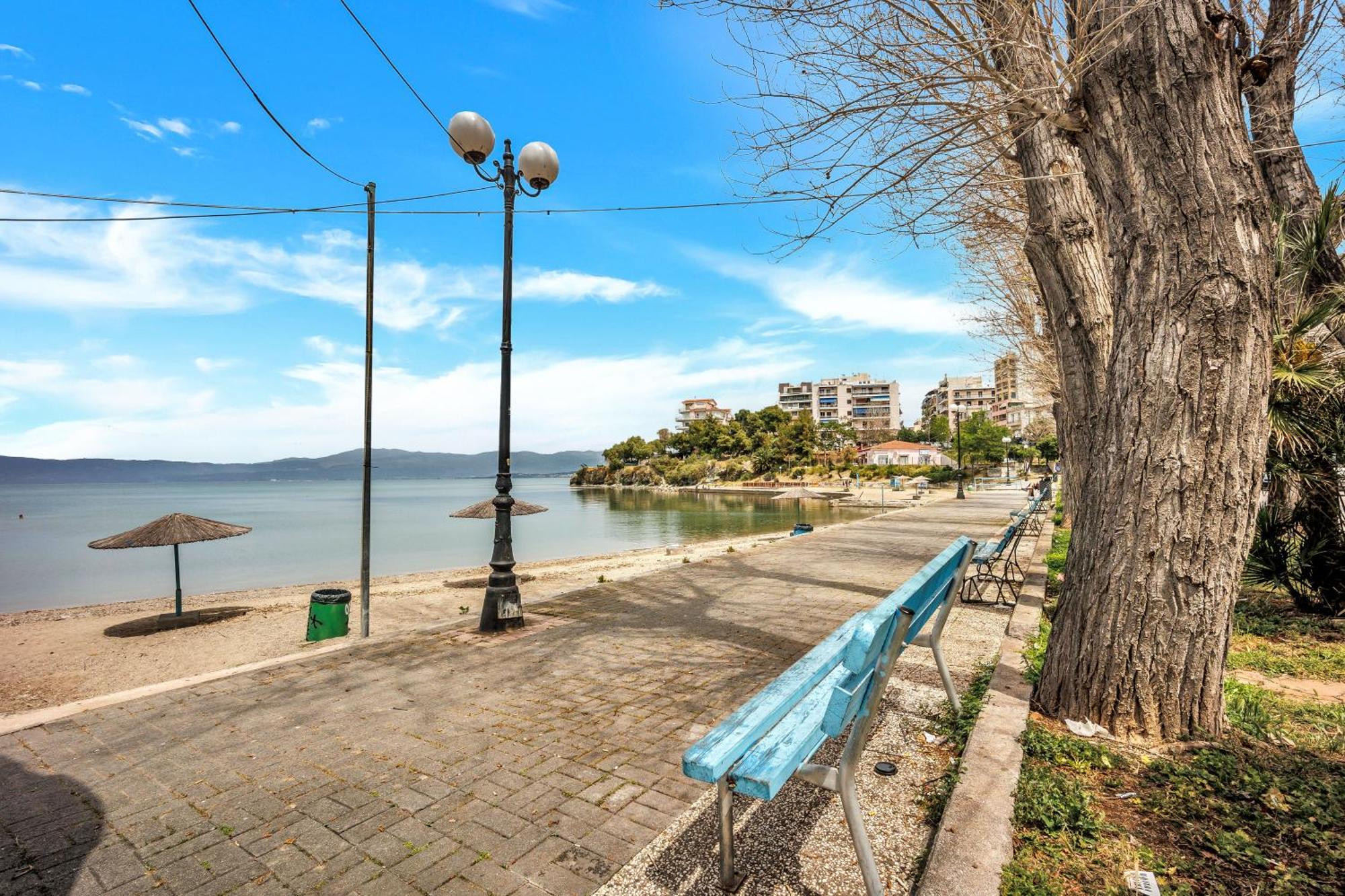 Fabulous Central Apartment Close To The Sea! Chalkís Zewnętrze zdjęcie